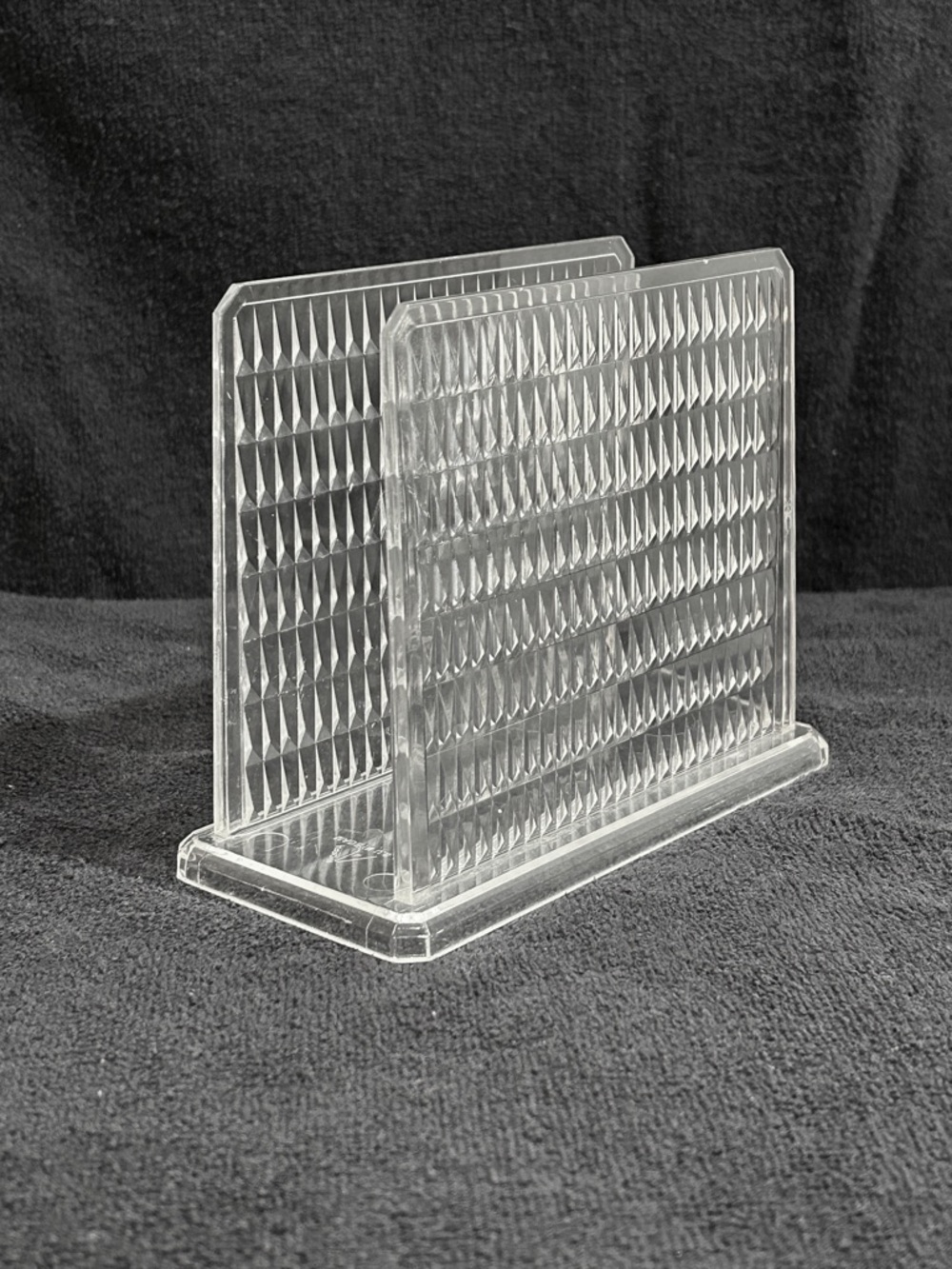 Vtg Arrow Clear Acrylic Napkin Holder MCM Diamond Pattern Letter Holder USA Made
